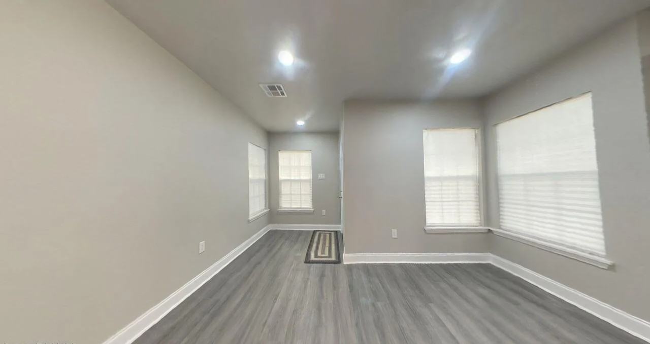 736 Main St #NA - Photo 4 of 11