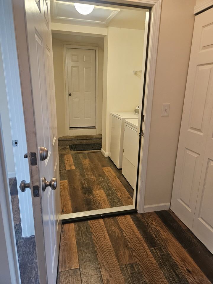 104 E Lord St #C - Photo 4 of 15