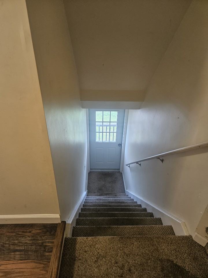 104 E Lord St #C - Photo 5 of 15