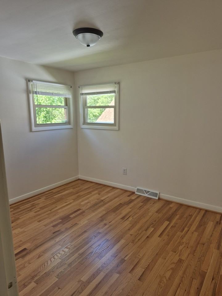 119 Martin Ave #NA - Photo 4 of 15