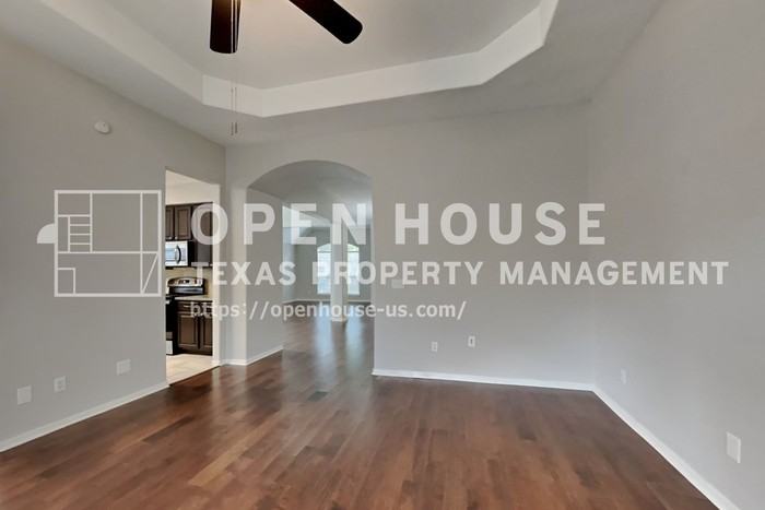 18 Vista Mill Pl - Photo 6 of 20