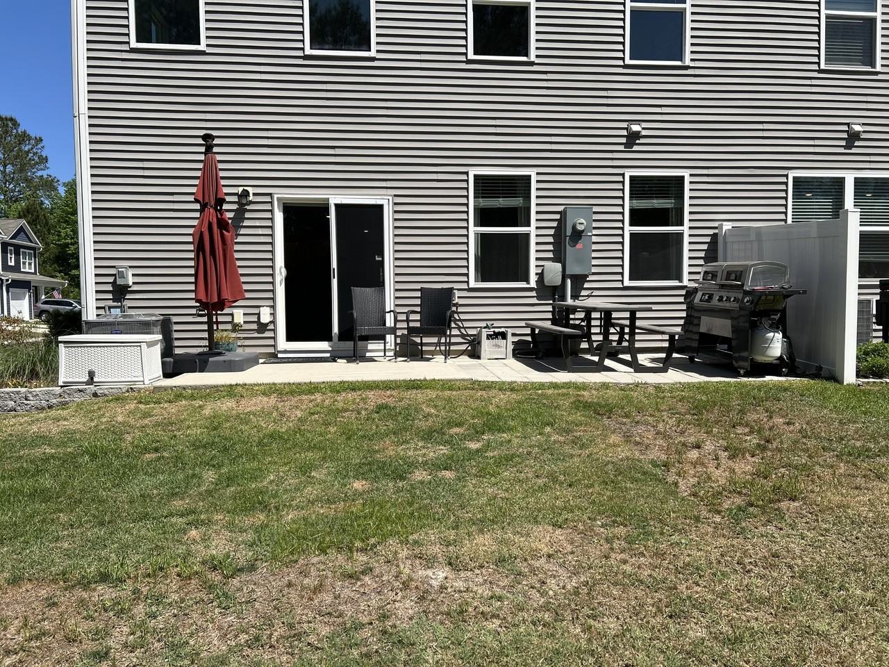 3647 Roseblossom Dr - Photo 7 of 50