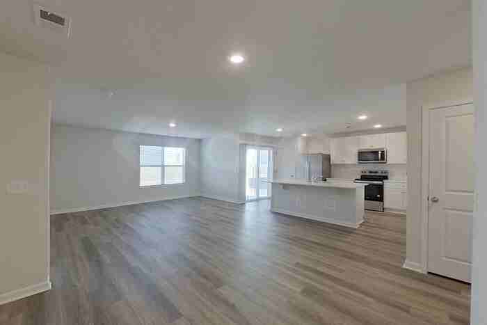 129 Overstreet Way - Photo 5 of 24