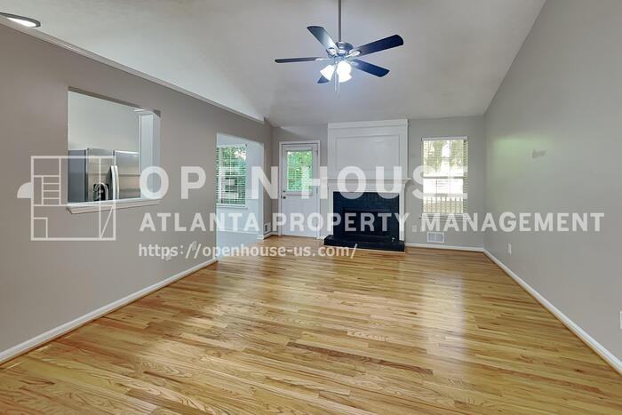 5039 Wesleyan Dr - Photo 4 of 21