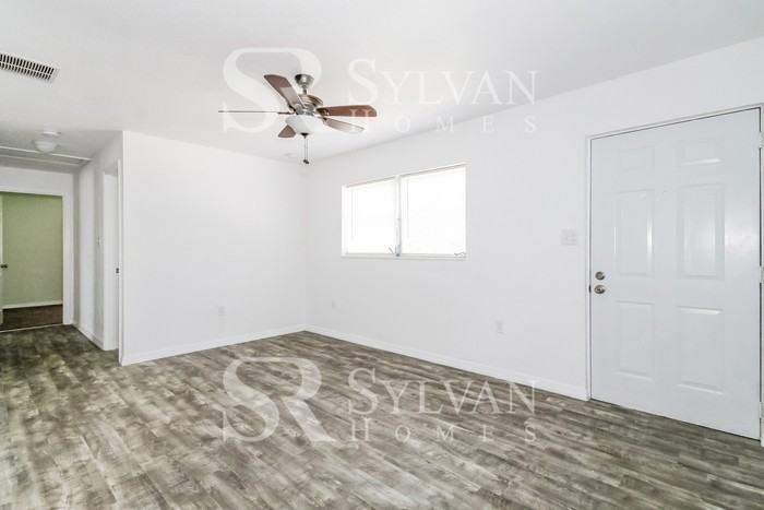 125 Pine Island Dr - Photo 4 of 16