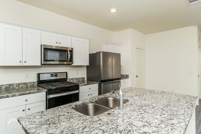 13714 Lunar Lgt - Photo 3 of 16