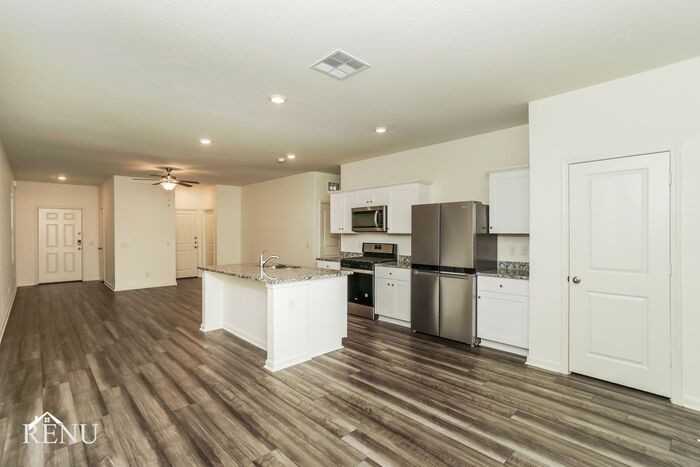 13714 Lunar Lgt - Photo 4 of 16