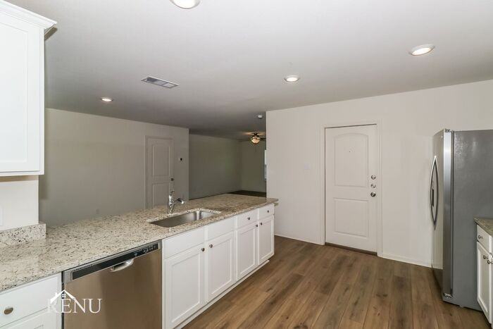 328 Sunnymeade Ln - Photo 5 of 20