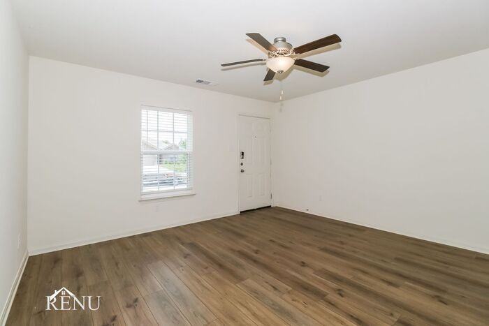 328 Sunnymeade Ln - Photo 7 of 20