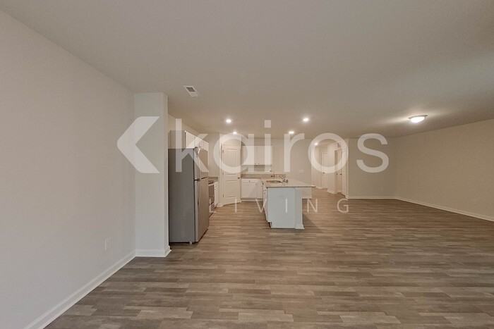 2607 Provence Dr Se - Photo 6 of 29