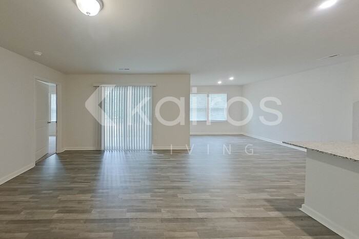 2607 Provence Dr Se - Photo 7 of 29