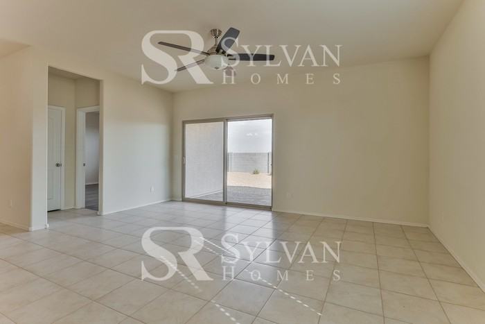 11376 E Aster Ln - Photo 3 of 16