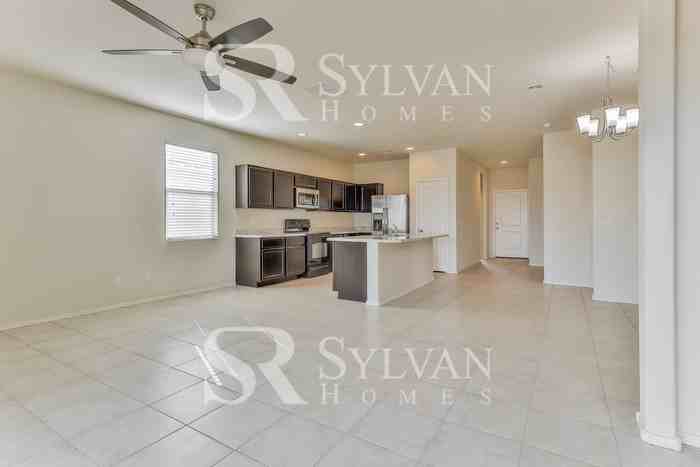 11376 E Aster Ln - Photo 4 of 16