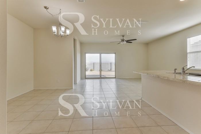 11376 E Aster Ln - Photo 5 of 16