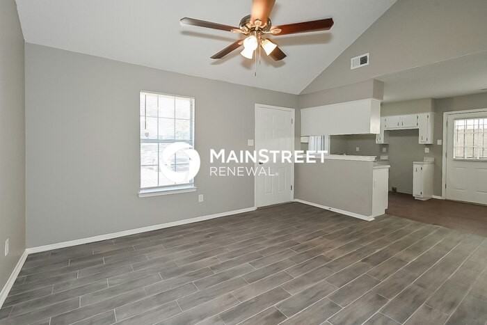 4568 Summer Crk N - Photo 3 of 16