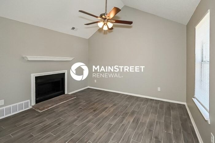 4568 Summer Crk N - Photo 5 of 16