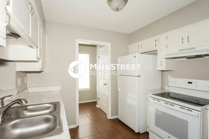 4568 Summer Crk N - Photo 7 of 16