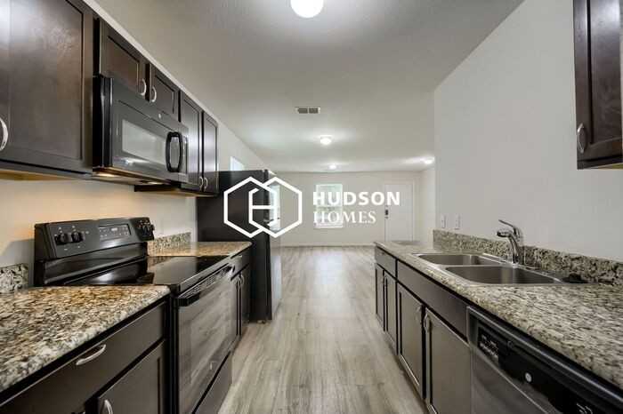 1120 W Owing St - Photo 5 of 14