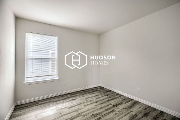 1120 W Owing St - Photo 7 of 14