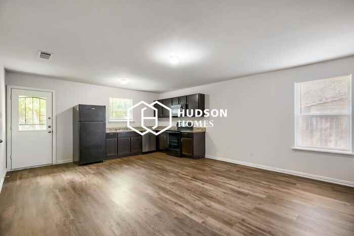 4508 Wiman Dr - Photo 5 of 14