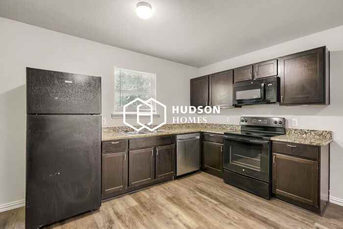 4508 Wiman Dr - Photo 6 of 14