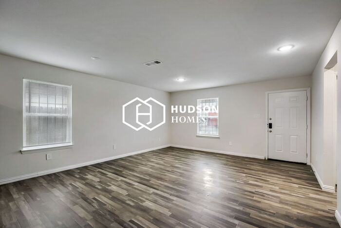 4717 Owenwood Ave - Photo 3 of 14