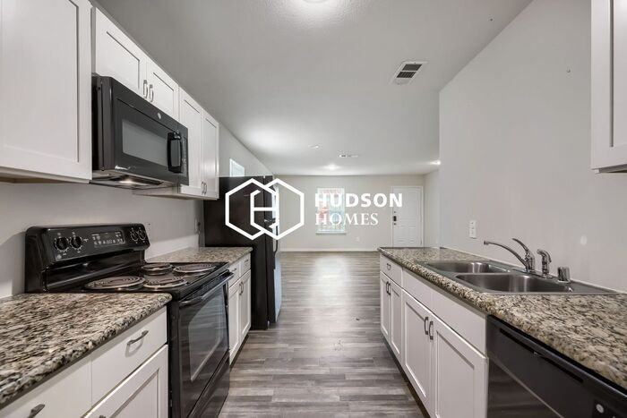 4717 Owenwood Ave - Photo 5 of 14