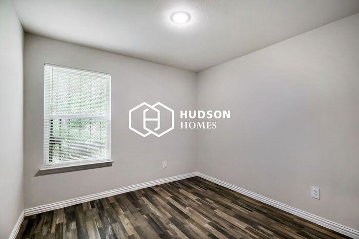 4717 Owenwood Ave - Photo 6 of 14