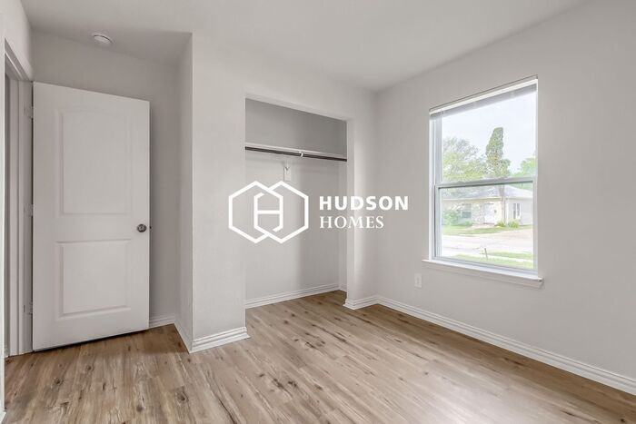 1813 Polk St - Photo 7 of 14