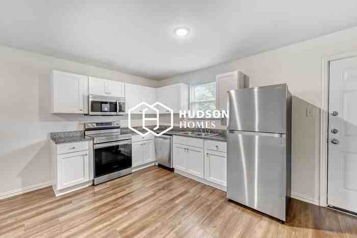 2128 R W Bivens Ln - Photo 5 of 14