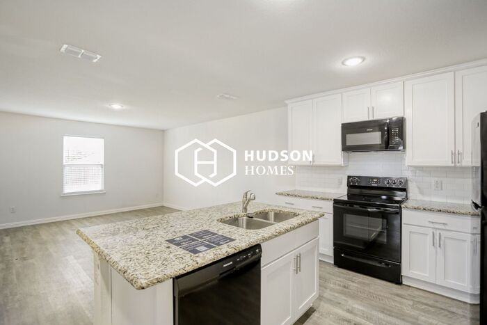 2712 William St - Photo 6 of 14