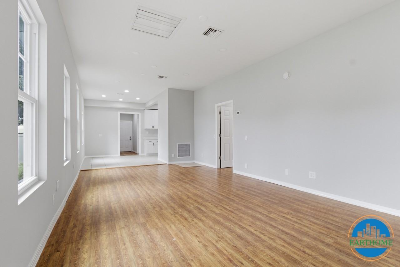 7210 N 9th St #NA - Photo 7 of 32