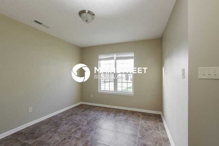 5904 Carolina Manor Ct - Photo 7 of 17