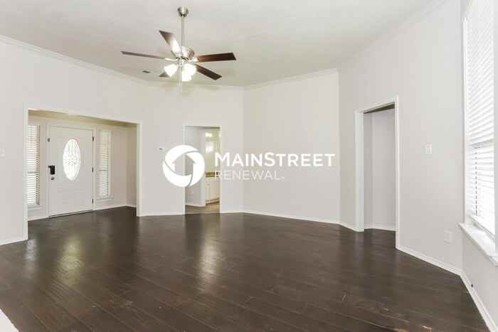 522 E Lanett Dr - Photo 4 of 17