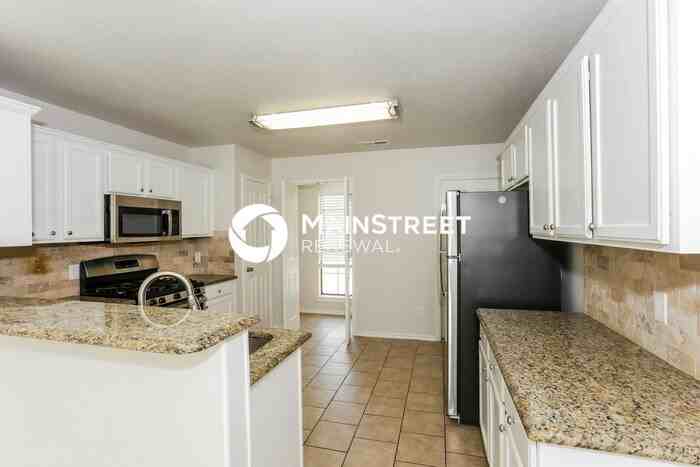 522 E Lanett Dr - Photo 6 of 17