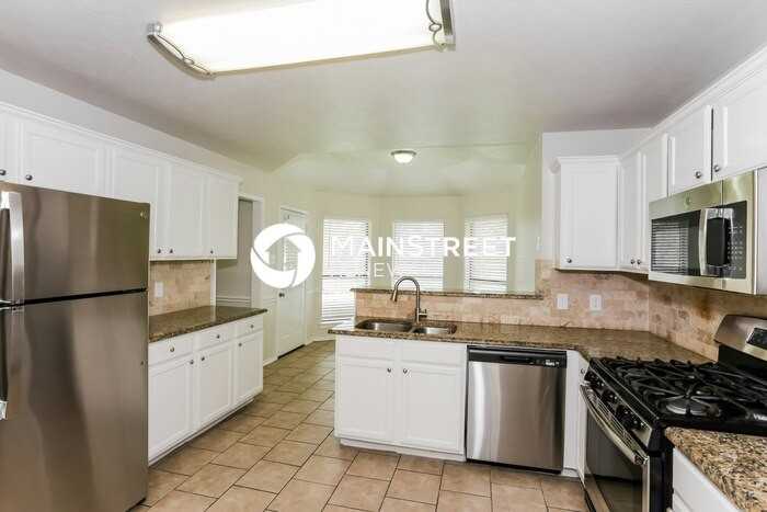 522 E Lanett Dr - Photo 7 of 17