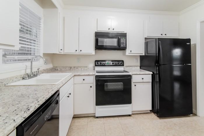 4508 Outwood Dr - Photo 6 of 10