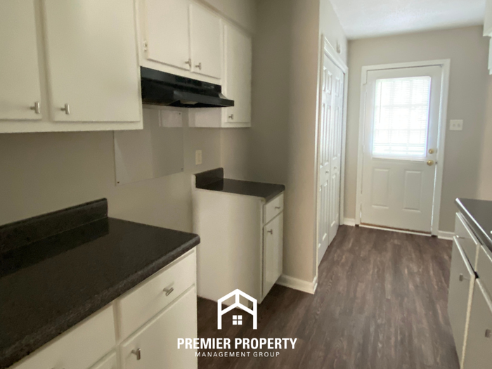 5735 Willow Springs Dr - Photo 7 of 17