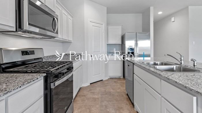 3556 Fellowship Rd - Photo 5 of 18