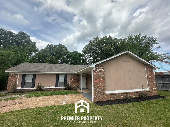 2105 Woodfield Park Rd