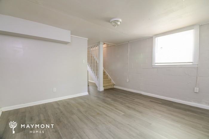 2139 Charles St - Photo 7 of 12