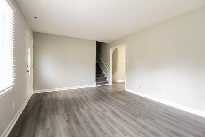 116 Mountainbrook Ln - Photo 6 of 13