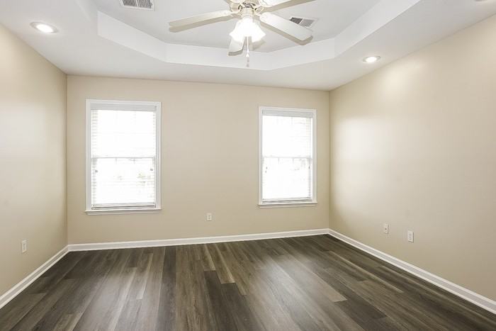 3205 Hampton Cir - Photo 6 of 11