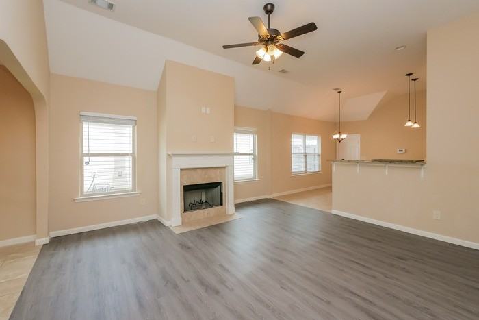 6538 Ridgeview Ln - Photo 4 of 12