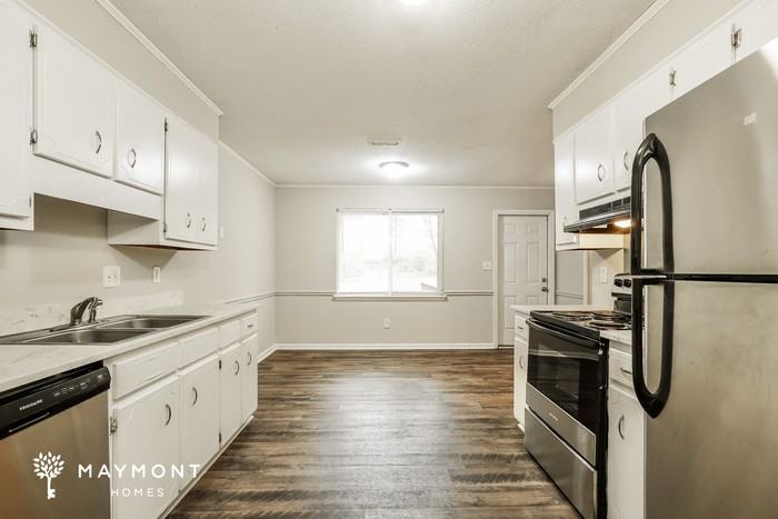 4327 Parkwood Dr - Photo 5 of 11