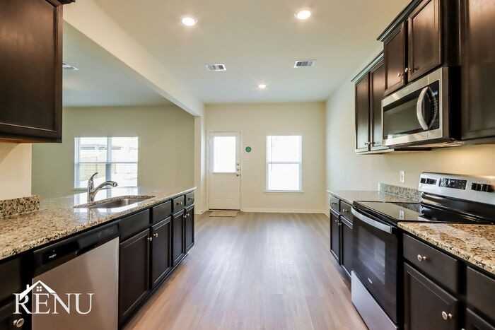 25477 Black Spruce Dr - Photo 5 of 20