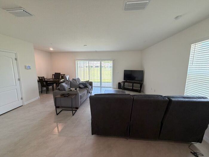 3476 Major Oak Blvd - Photo 2 of 16