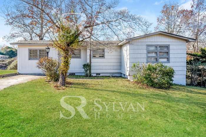 2708 7th St Ne - Photo 2 of 16