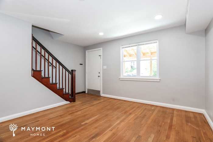 3840 8th St - Photo 7 of 17