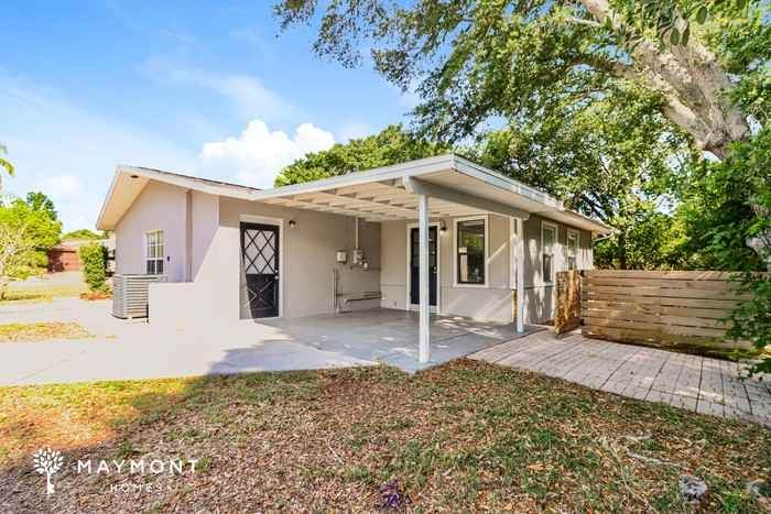 1429 S Evergreen Ave - Photo 3 of 3